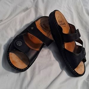 Finn comfort 8W black walking sandals